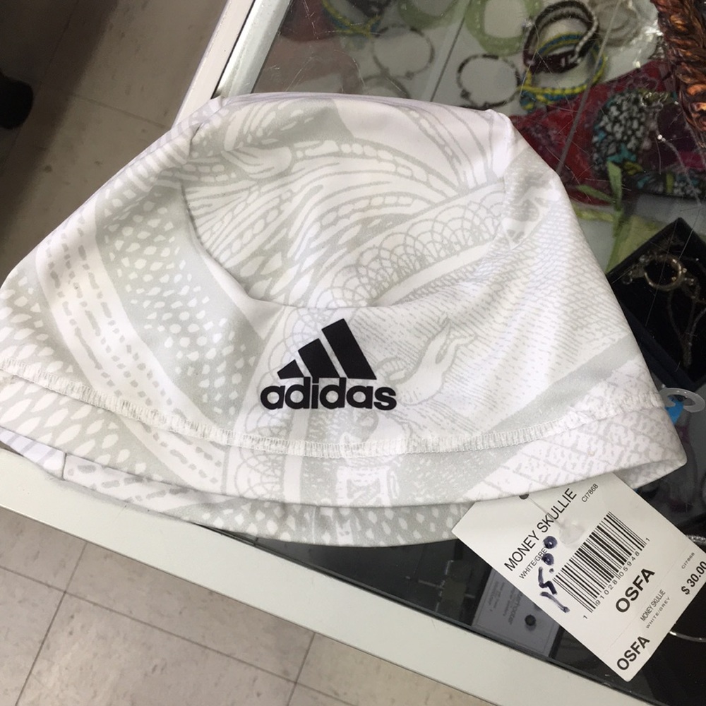 Adidas monkey skullie